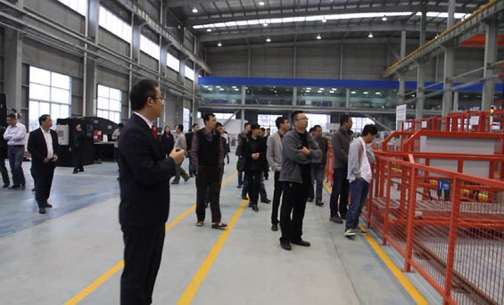 感謝來自華電的老師對保定伊諾爾電氣銷售部員工的諄諄教誨